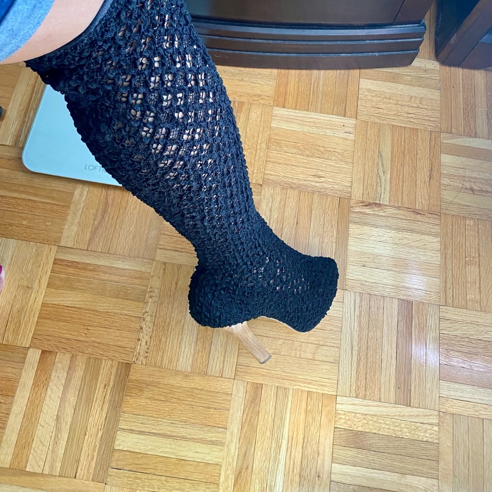 Dolce & Gabbana! Unique over the knees shoes! US size 8,5/9 Italian size 40